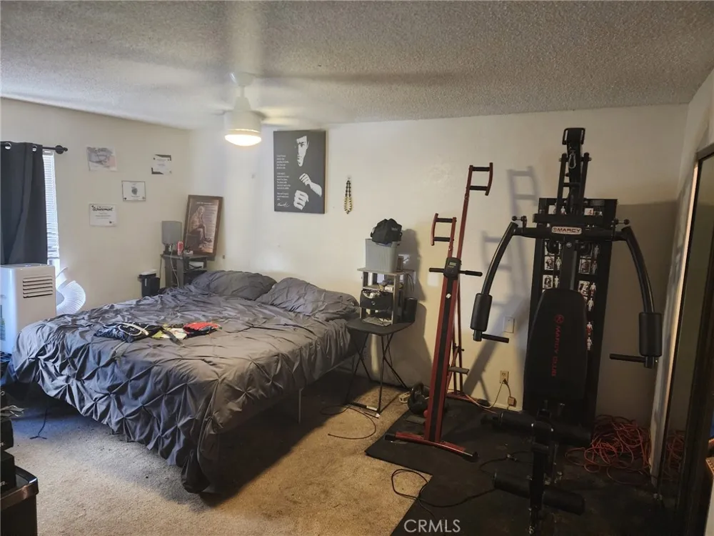 1322 W Avenue J4 Lancaster, CA 93534