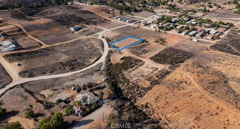 Ennis Wildomar, CA 92595