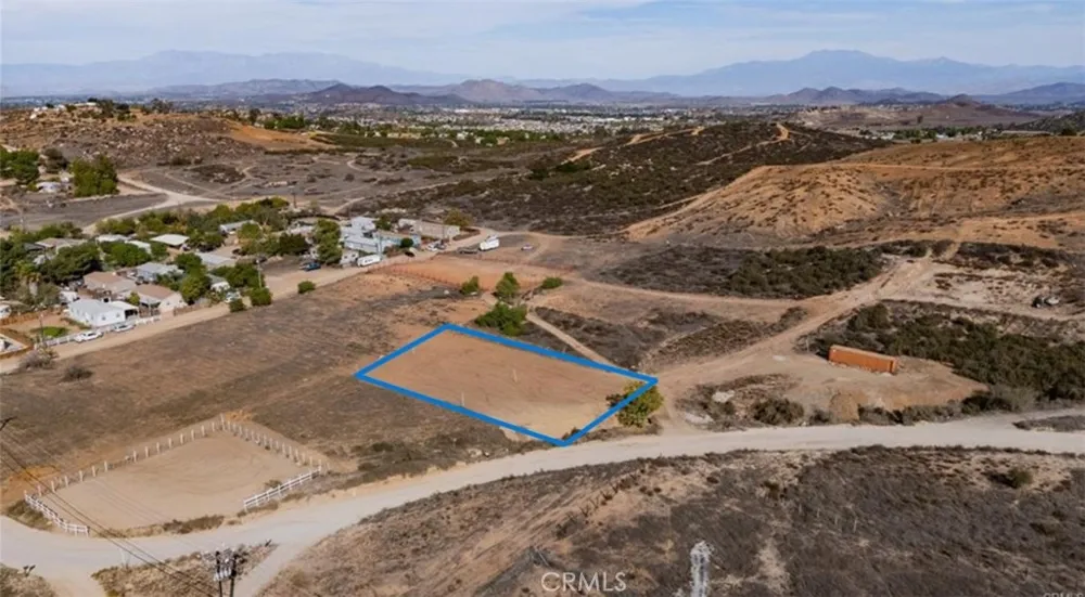 Ennis Wildomar, CA 92595