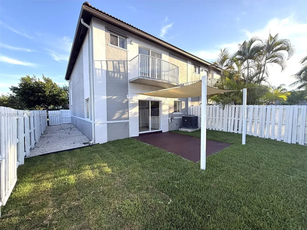 12821 SW 29th St Miramar, FL 33027