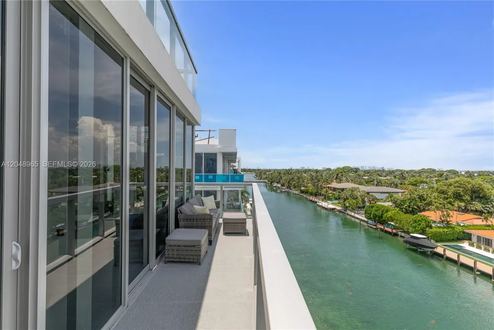 9940 W Bay Harbor Dr #7G-S Bay Harbor Islands, FL 33154