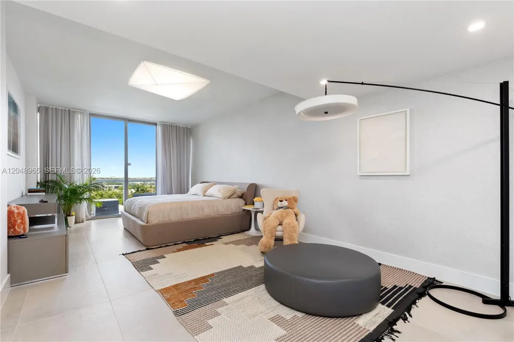 9940 W Bay Harbor Dr #7G-S Bay Harbor Islands, FL 33154