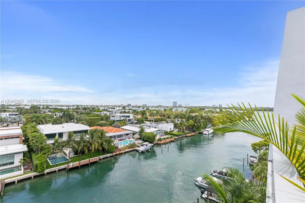 9940 W Bay Harbor Dr #7G-S Bay Harbor Islands, FL 33154