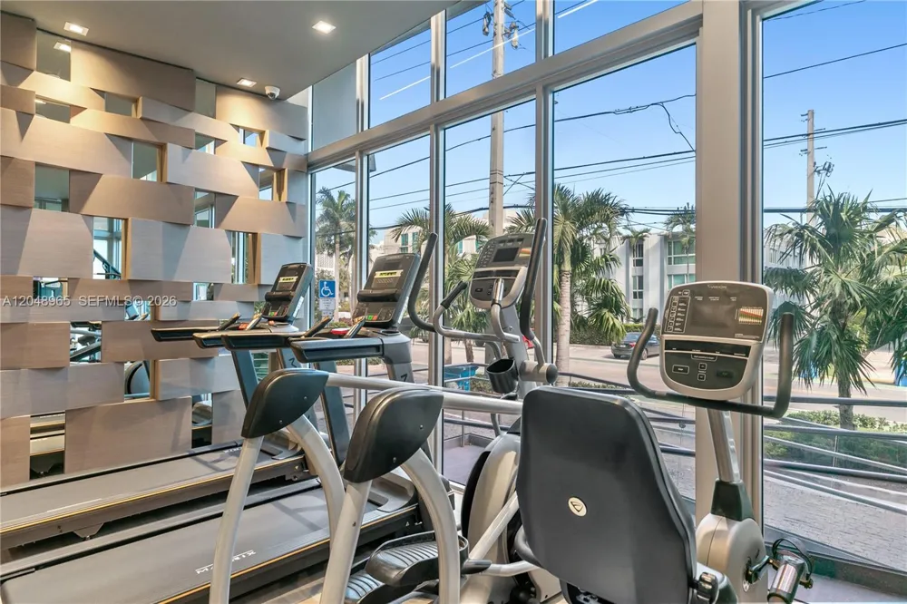 9940 W Bay Harbor Dr #7G-S Bay Harbor Islands, FL 33154