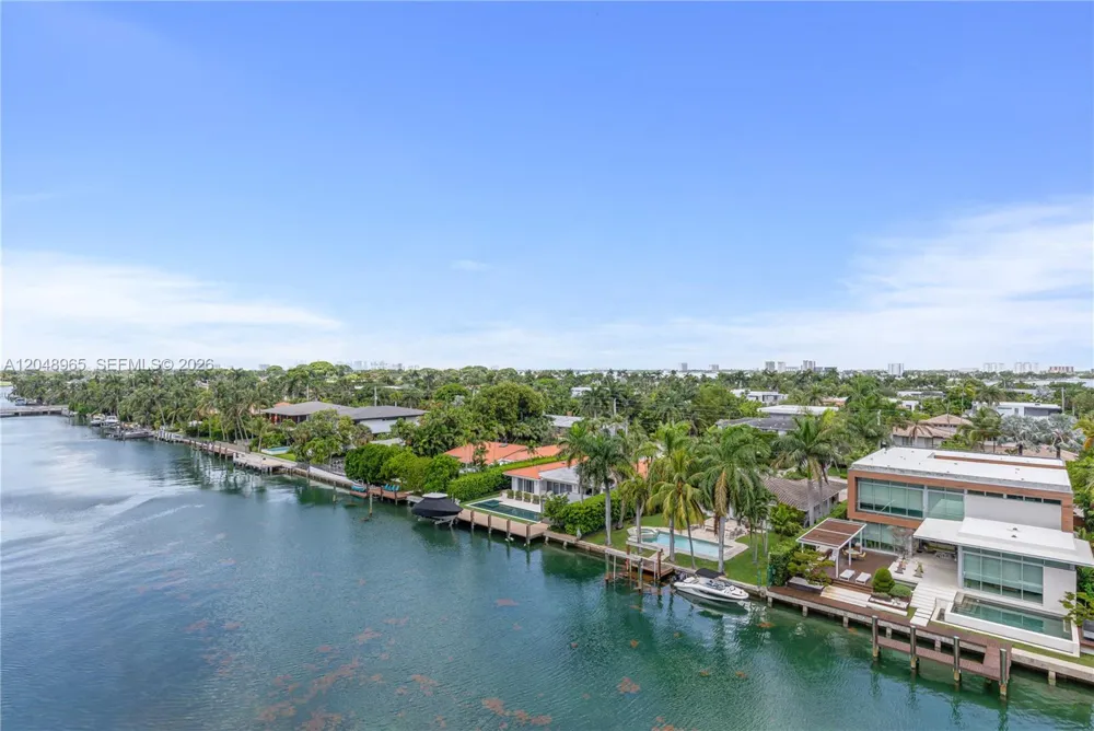 9940 W Bay Harbor Dr #7G-S Bay Harbor Islands, FL 33154