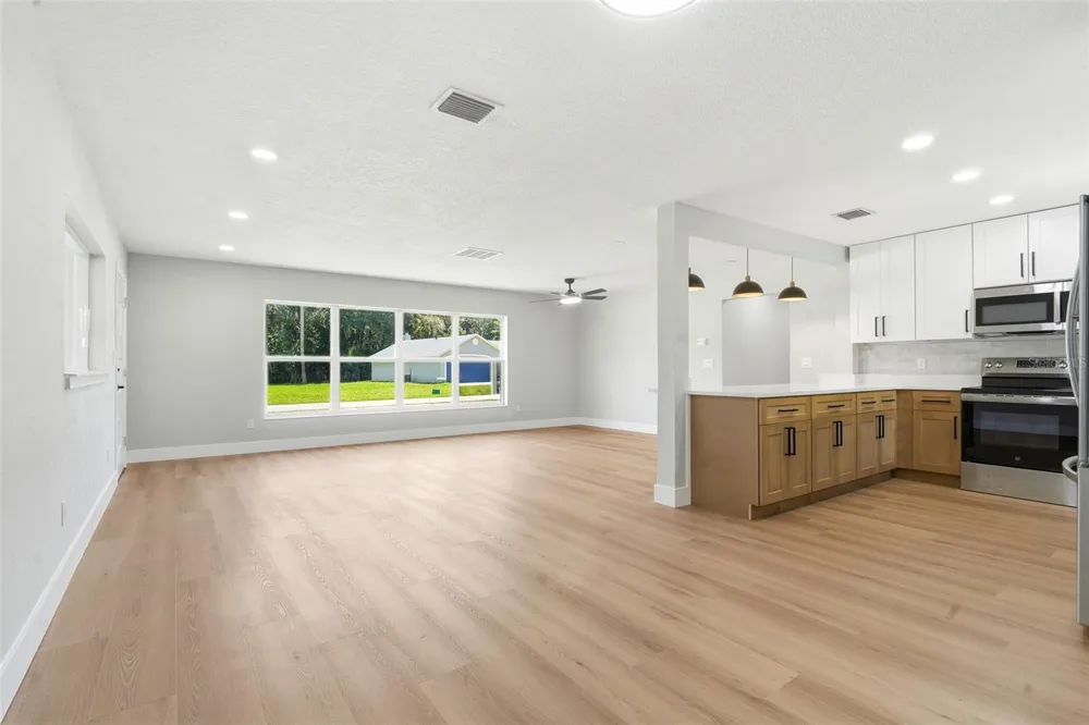 206 MARGARITA ROAD Debary, FL 32713