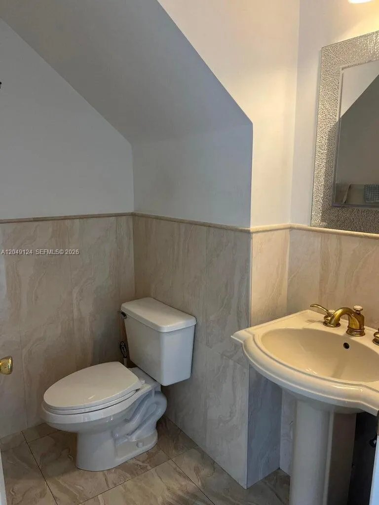 12948 NW 10th St Miami, FL 33182