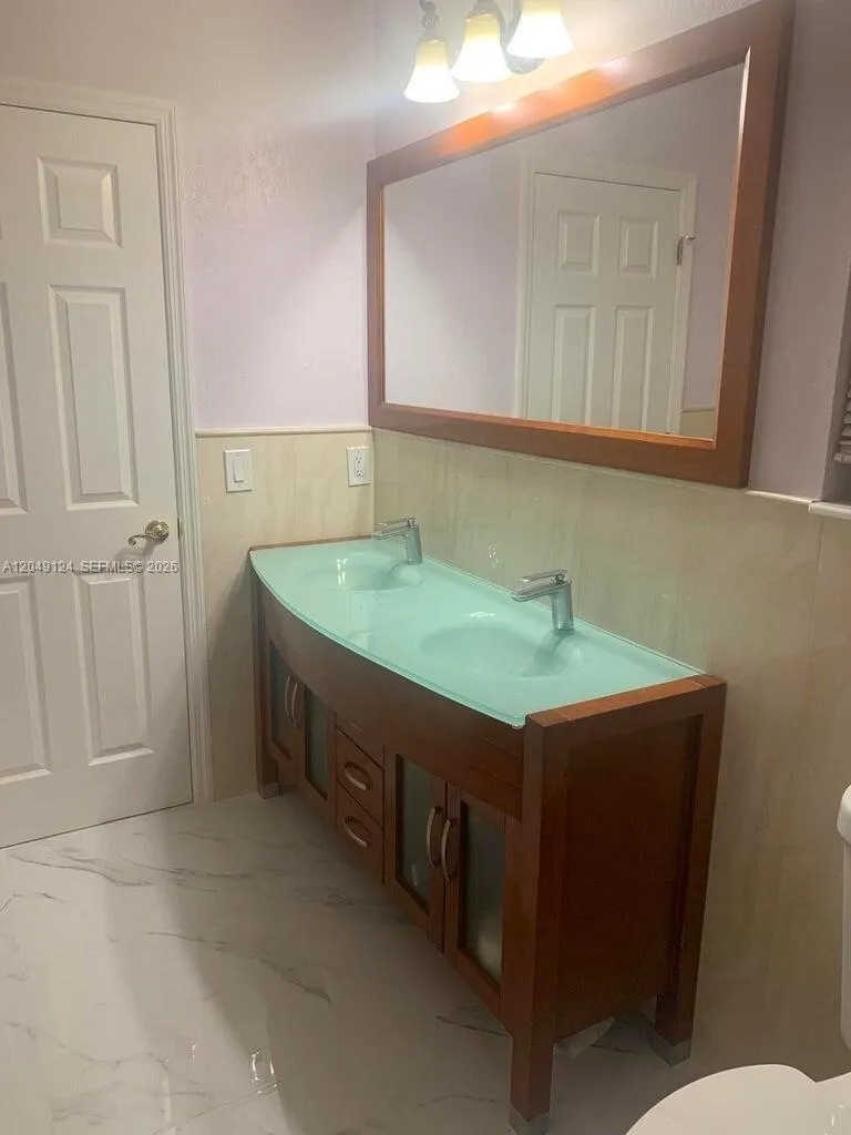 12948 NW 10th St Miami, FL 33182