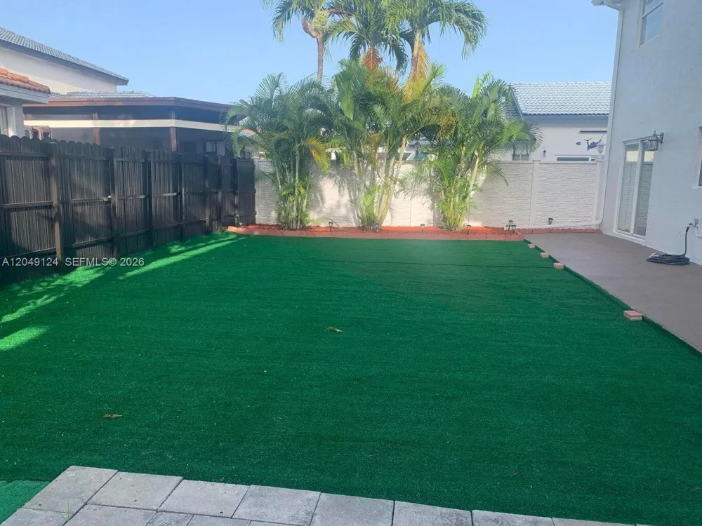 12948 NW 10th St Miami, FL 33182