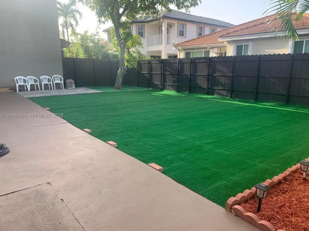 12948 NW 10th St Miami, FL 33182