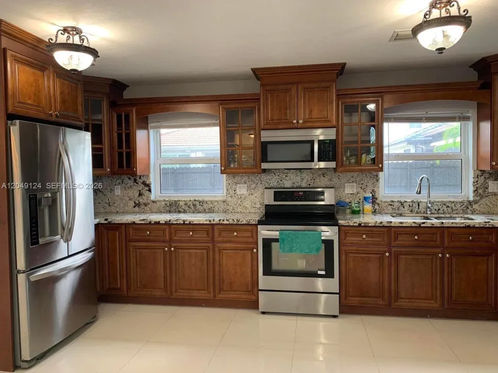 12948 NW 10th St Miami, FL 33182