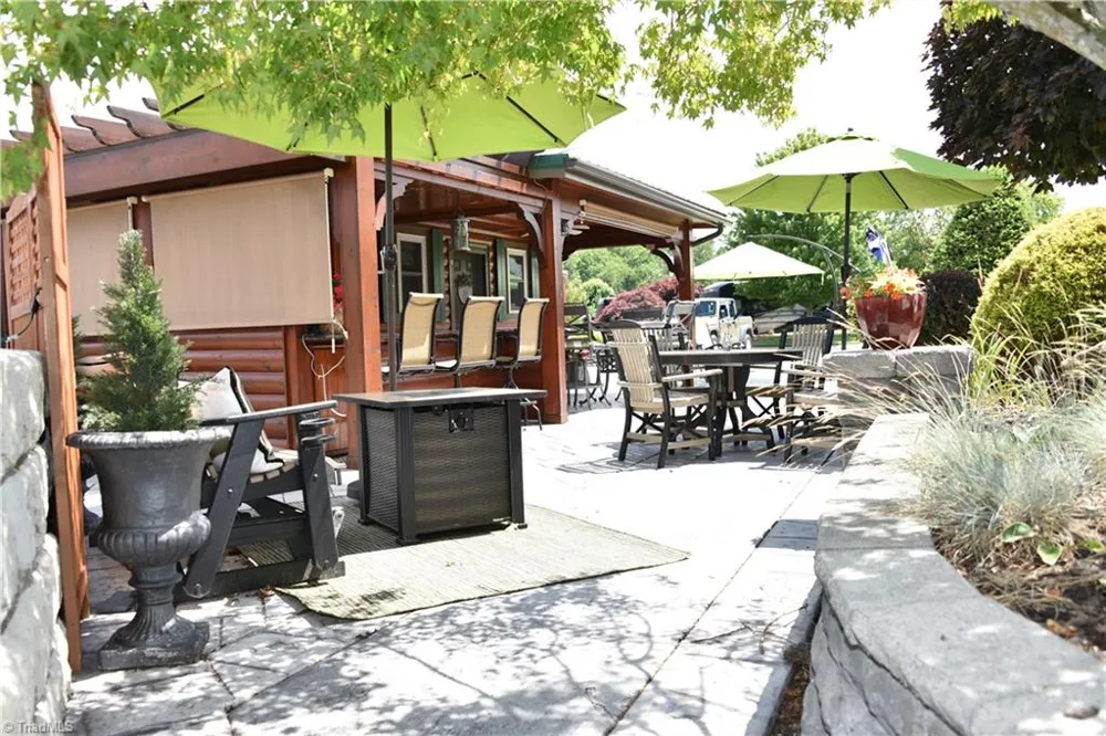 2524 Edmonds Road #48 Galax, VA 24333