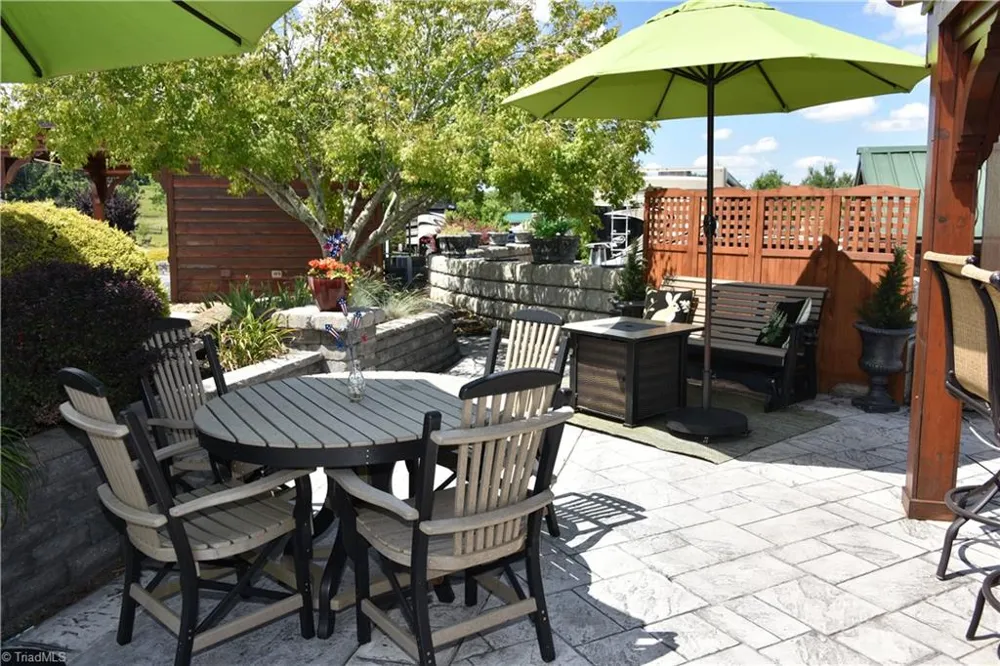 2524 Edmonds Road #48 Galax, VA 24333