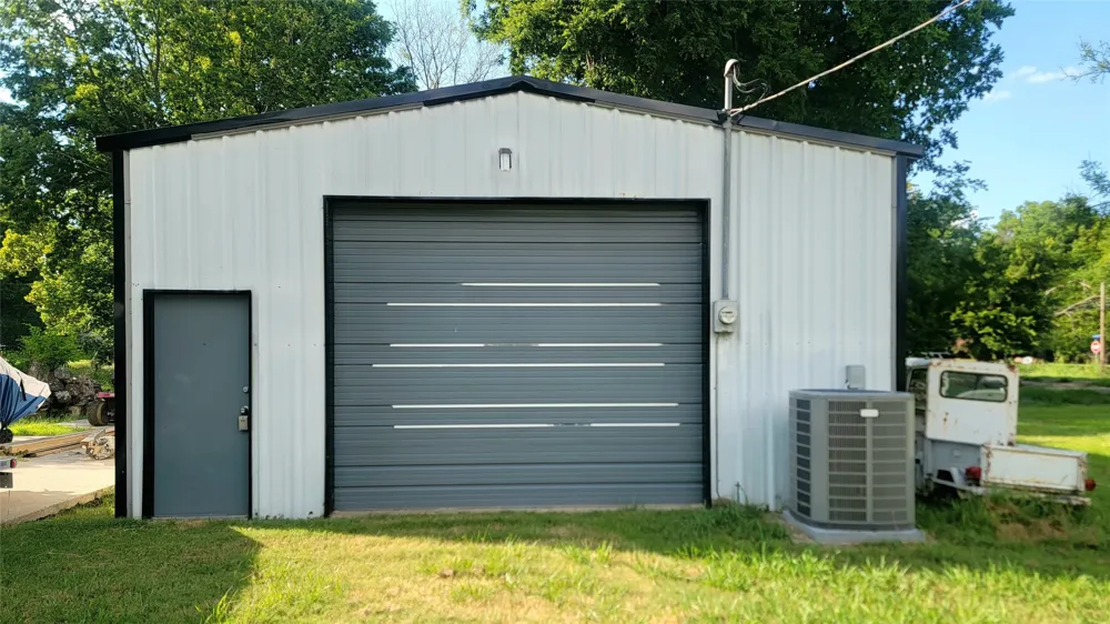 805 S Walnut Clarksville, TX 75426