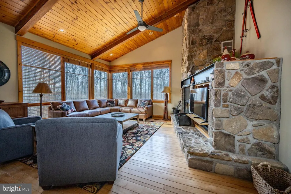 163 KENDALL CAMP CIRCLE Mc Henry, MD 21541