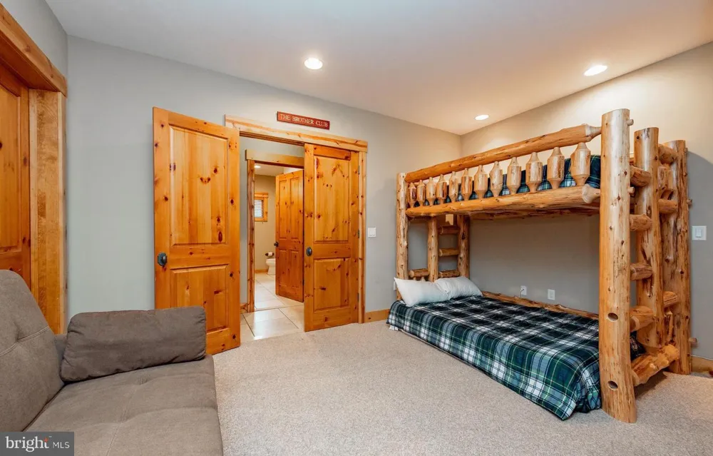 163 KENDALL CAMP CIRCLE Mc Henry, MD 21541