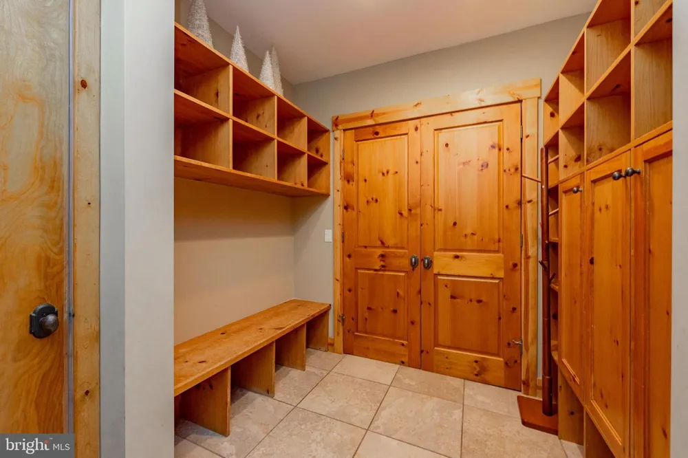 163 KENDALL CAMP CIRCLE Mc Henry, MD 21541