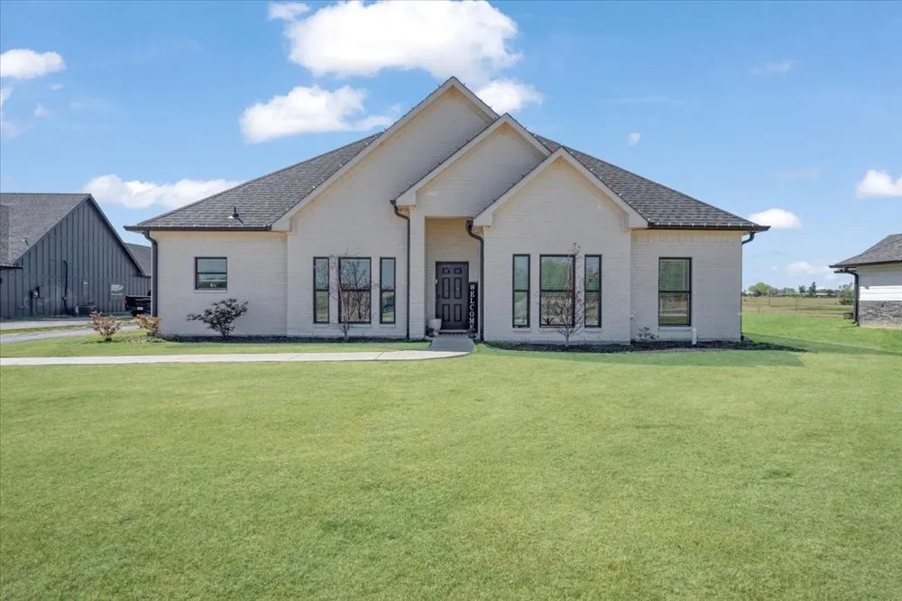 6514 Old Clarksville Road Reno, TX 75462