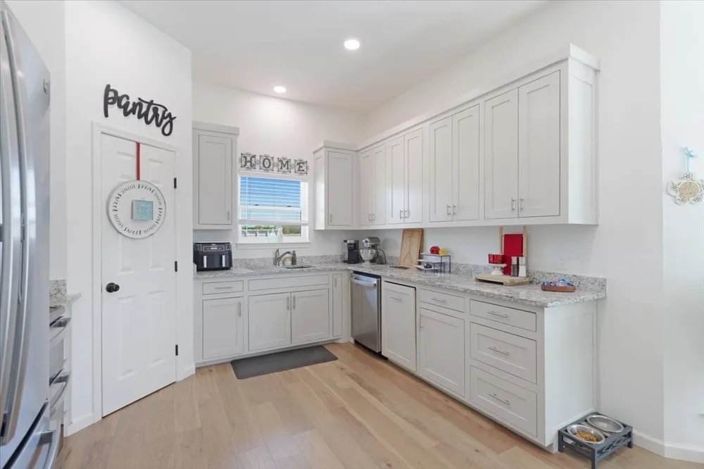 6514 Old Clarksville Road Reno, TX 75462