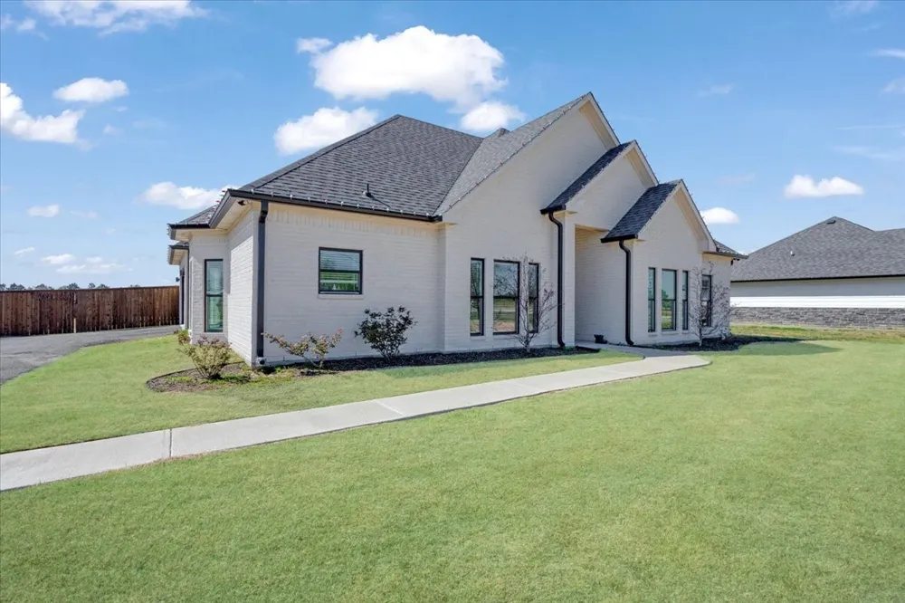 6514 Old Clarksville Road Reno, TX 75462