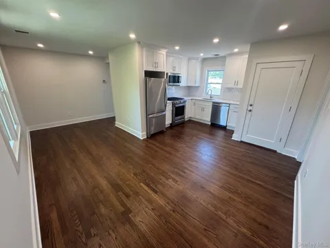 482 Fourth Avenue #2