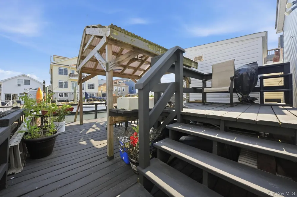 39 W 11th Road Broad Channel, NY 11693