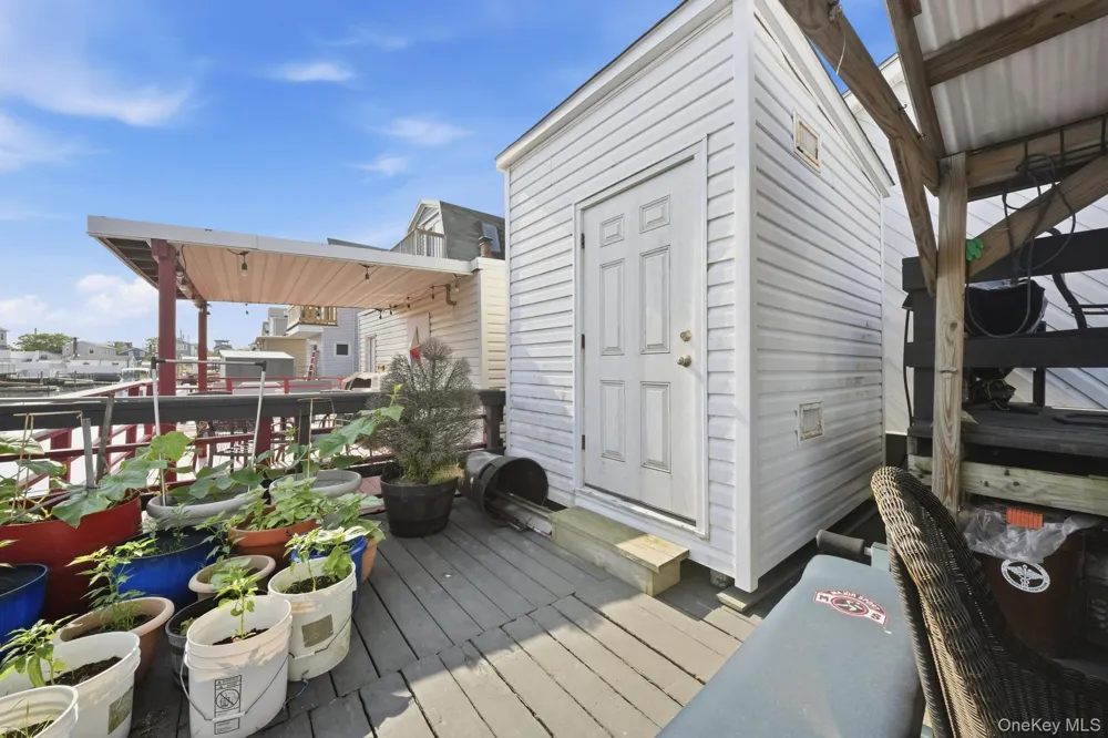 39 W 11th Road Broad Channel, NY 11693