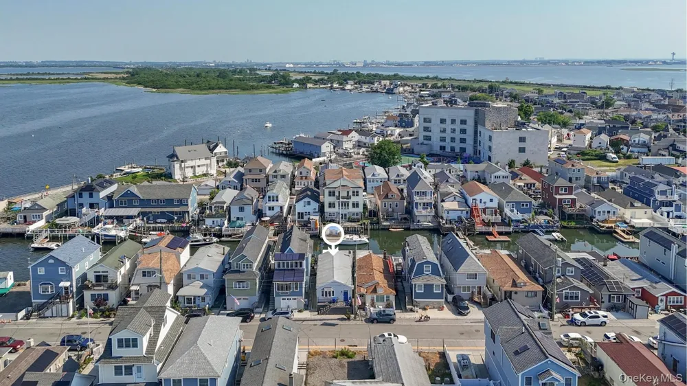 39 W 11th Road Broad Channel, NY 11693