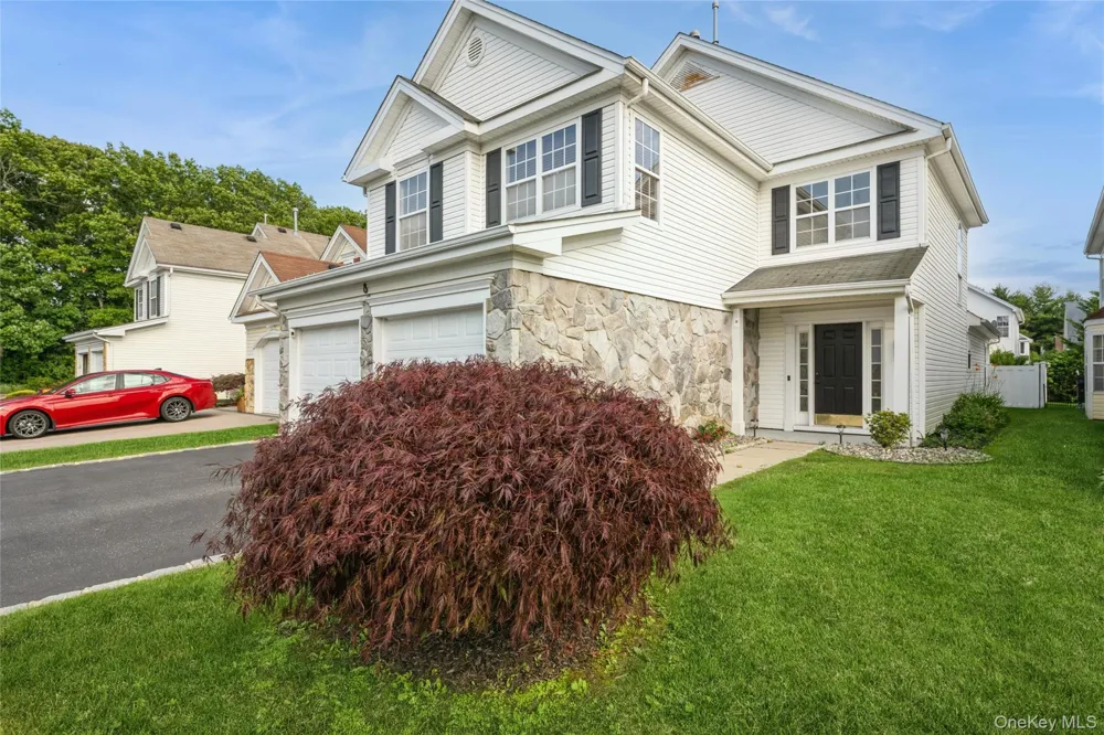 8 Jennifer Lane Middle Island, NY 11953