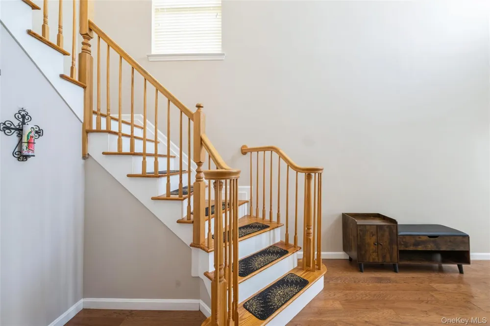 8 Jennifer Lane Middle Island, NY 11953