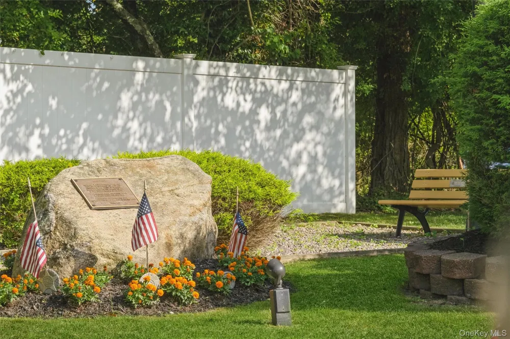 8 Jennifer Lane Middle Island, NY 11953