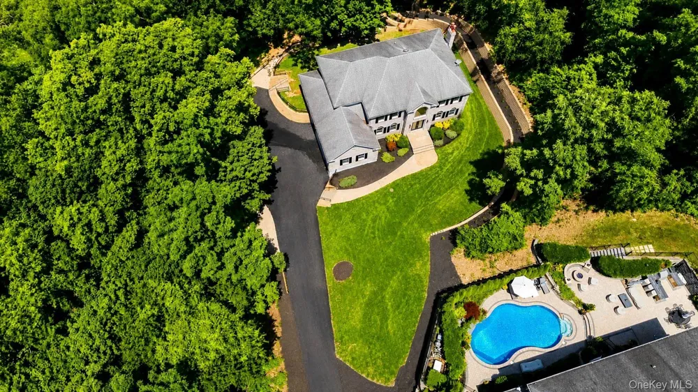 41 Cove Road Huntington, NY 11743
