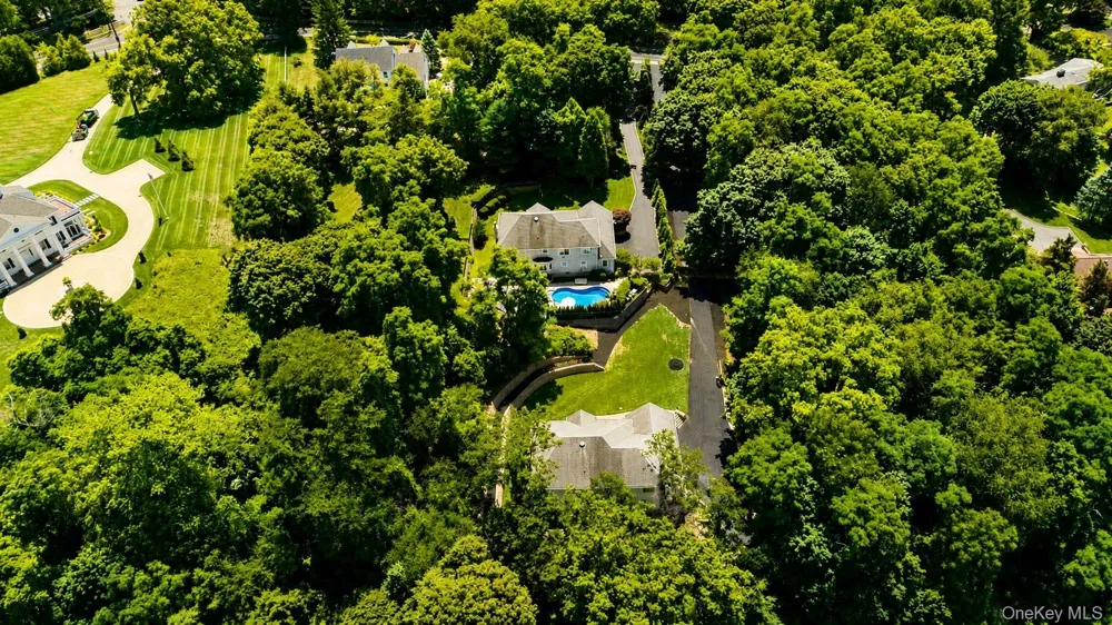 41 Cove Road Huntington, NY 11743