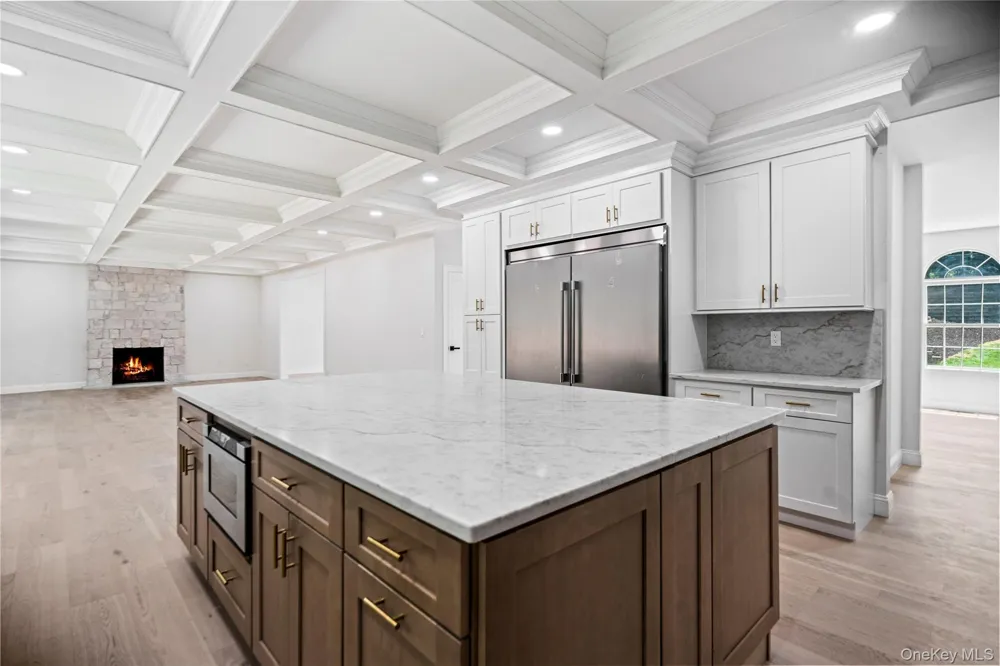 41 Cove Road Huntington, NY 11743