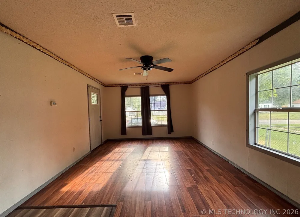 801 S 11th Street Ponca City, OK 74601