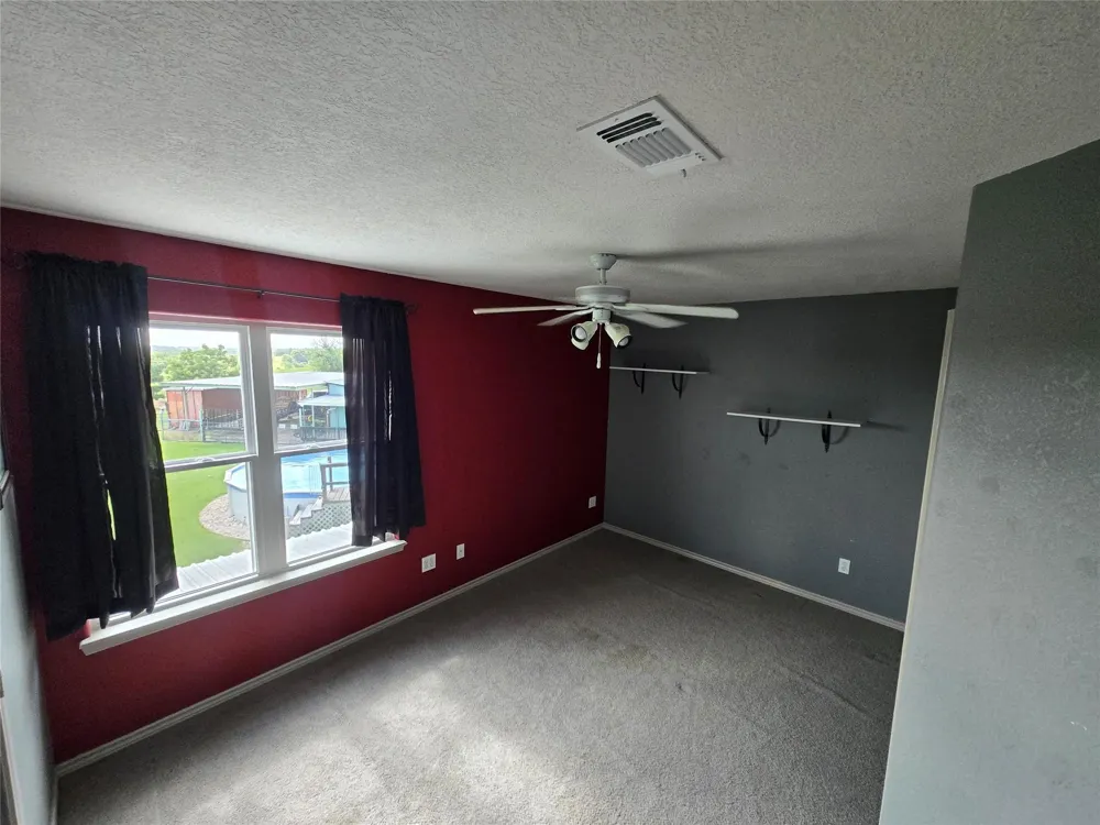 4026 Fm 109 New Ulm, TX 78950