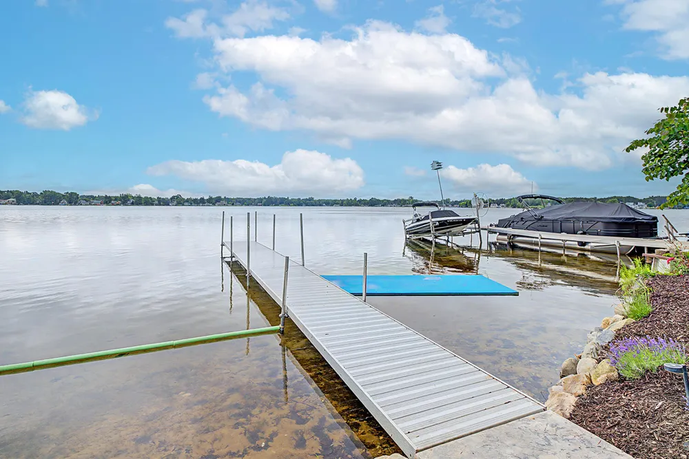 17463 E Suwanee Trail Winfield Township, MI 49329