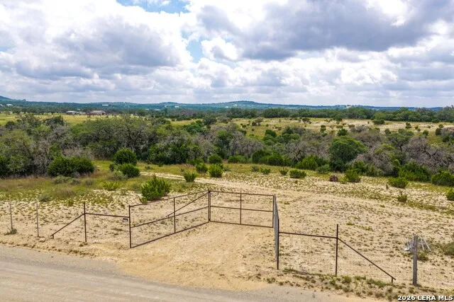 30 ACRES +/- Peaceful Valley Rd Bandera, TX 78003