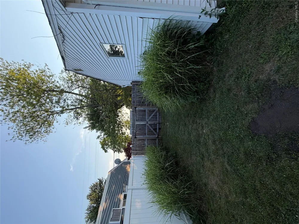 1443 Lombardy Boulevard Bay Shore, NY 11706
