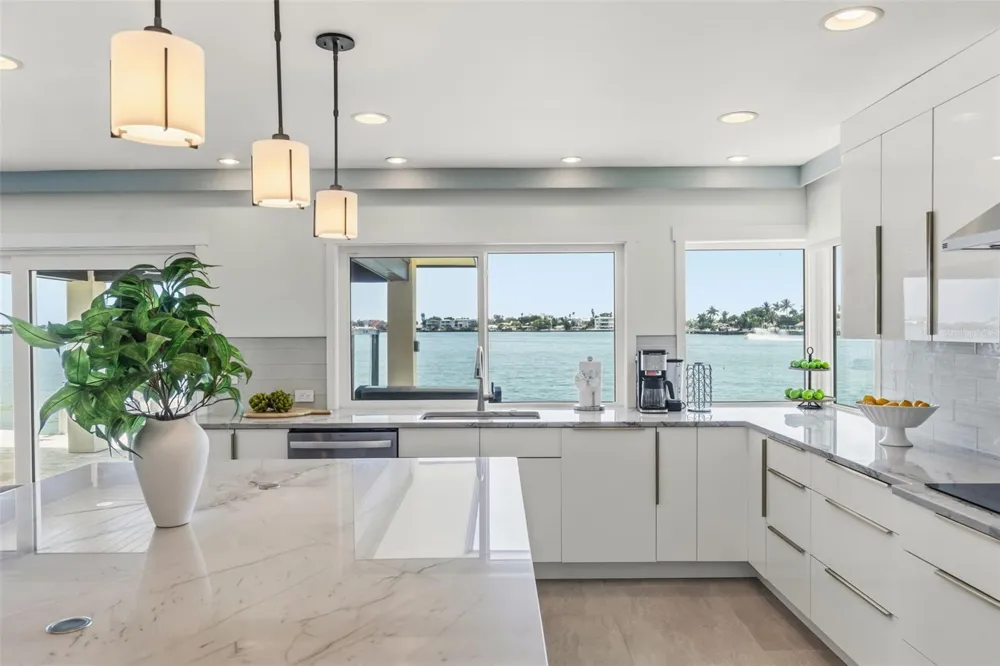4598 CLEARWATER HARBOR DRIVE S Largo, FL 33770