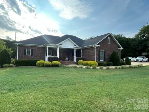 343 Countryside Drive
