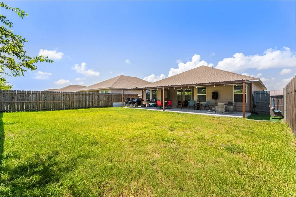 2227 Medusa Drive Portland, TX 78374