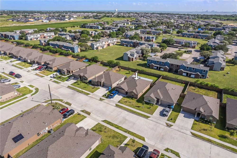 2227 Medusa Drive Portland, TX 78374