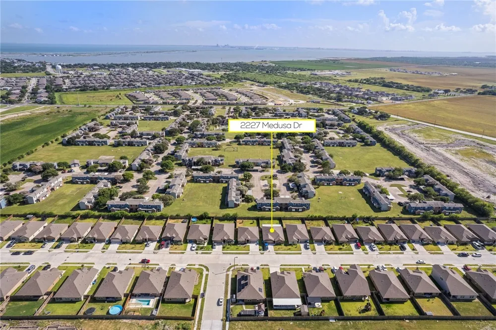 2227 Medusa Drive Portland, TX 78374
