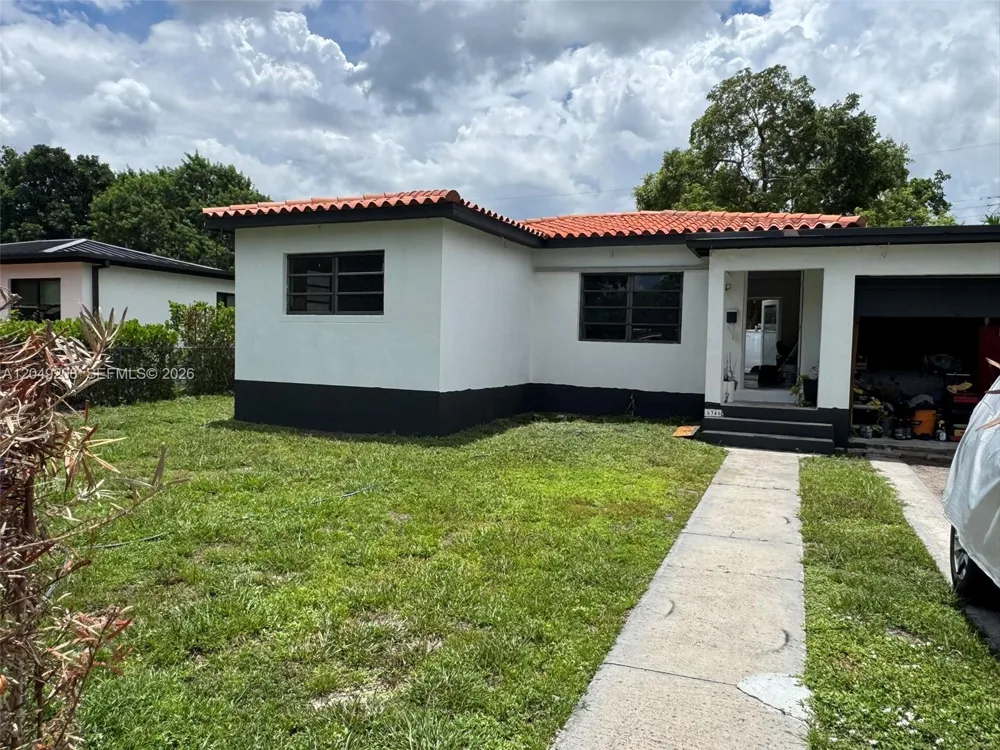 6346 NW 41st St Virginia Gardens, FL 33166