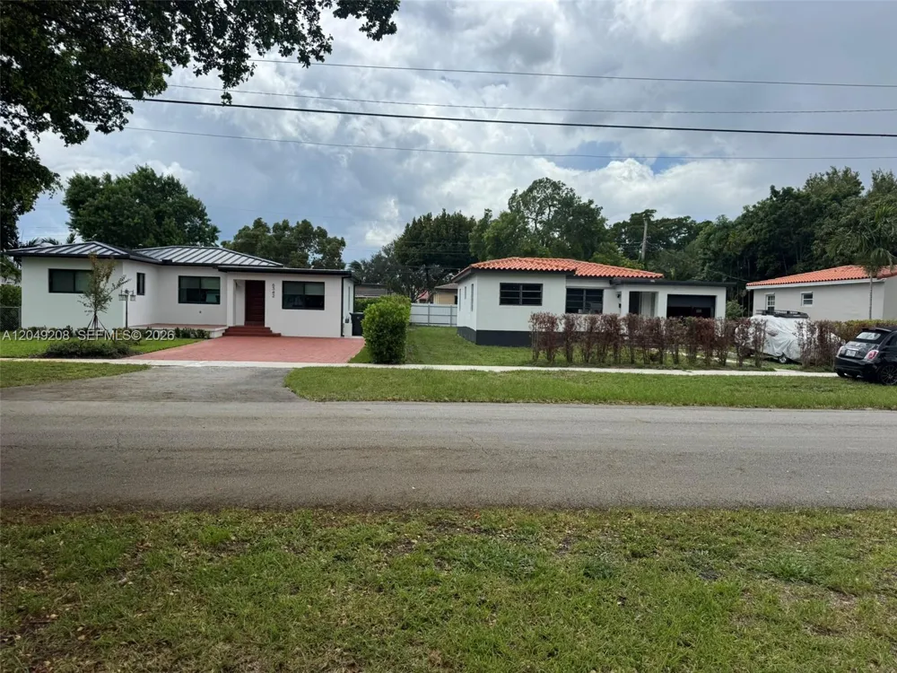 6346 NW 41st St Virginia Gardens, FL 33166