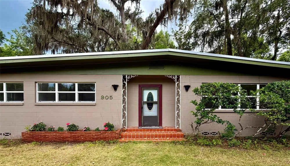 905 NW 36TH AVENUE Gainesville, FL 32609