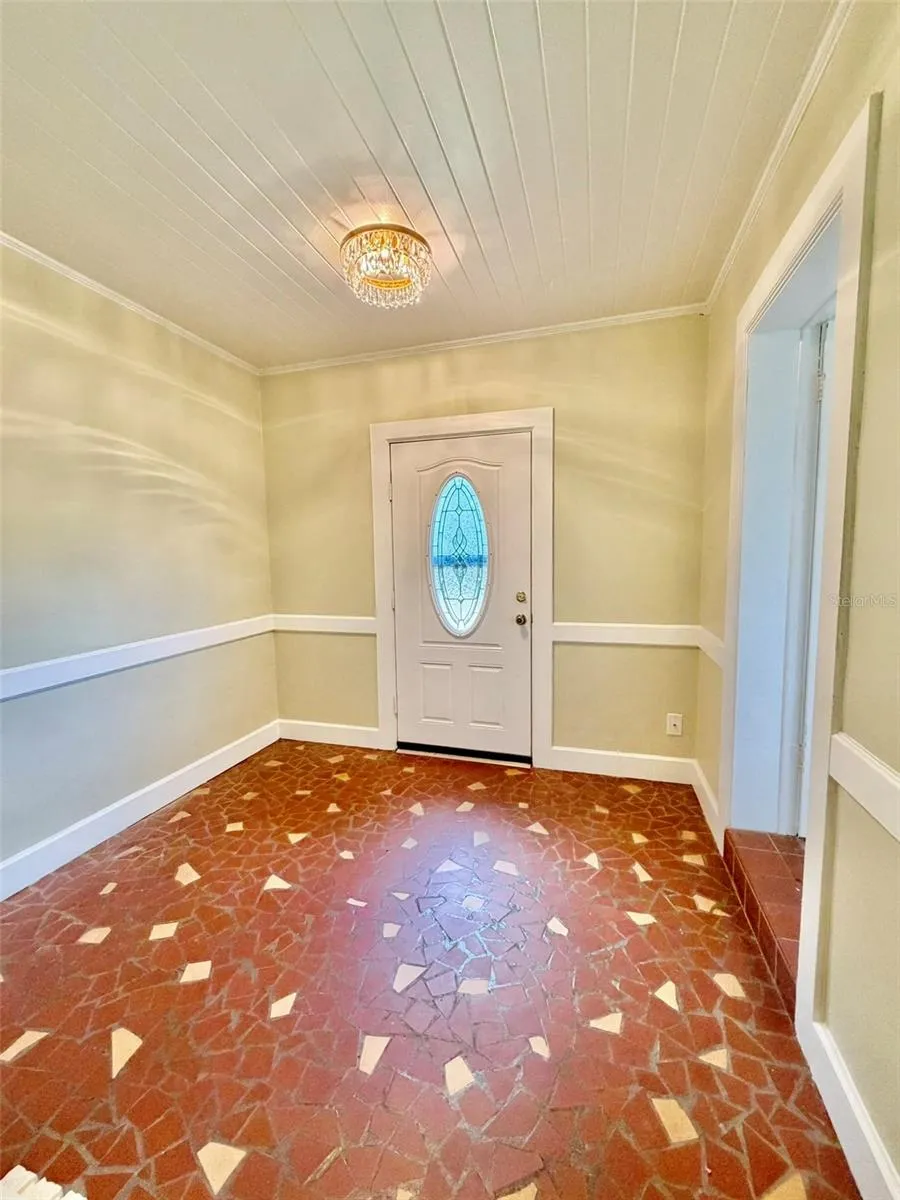 905 NW 36TH AVENUE Gainesville, FL 32609