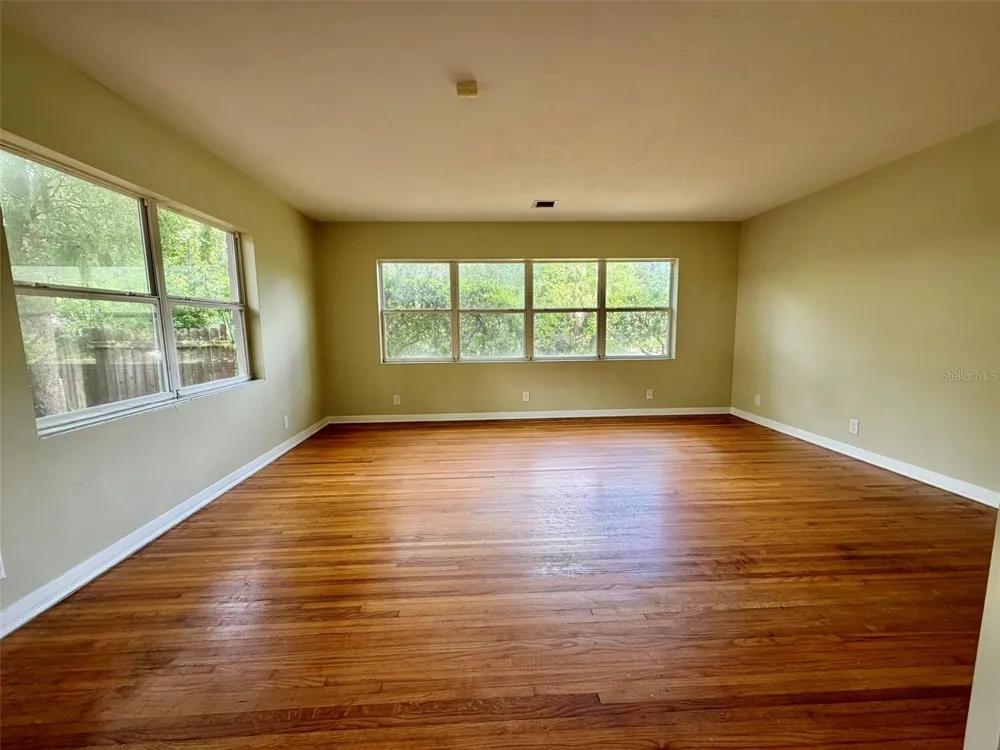 905 NW 36TH AVENUE Gainesville, FL 32609