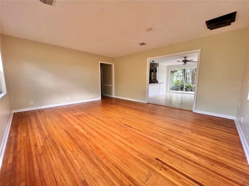 905 NW 36TH AVENUE Gainesville, FL 32609